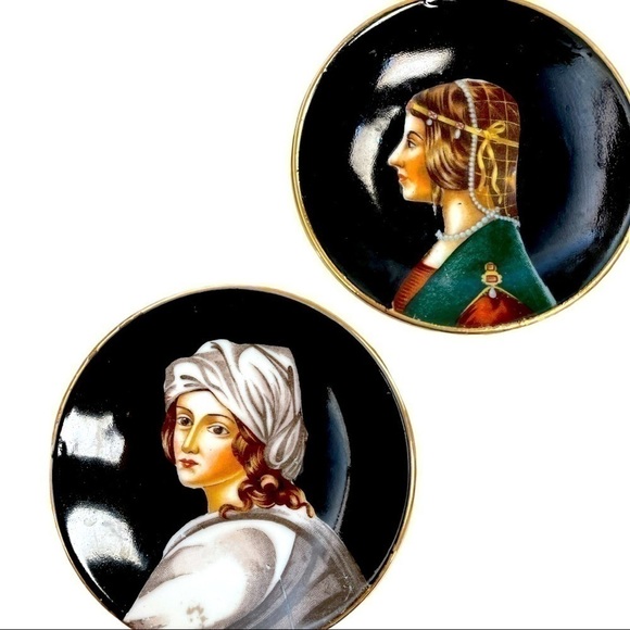 s.g.k. China, set of 2 small portrait plates, made in occupied Japan - Picture 1 of 6